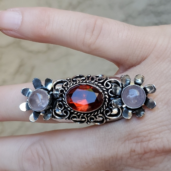 New Mozambique Garnet and Rose Quartz 925 Silver Flowers Statement Ring. - Picture 5 of 11